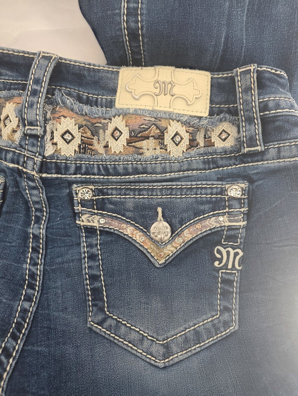 Miss Me Jeans 29 Mid Rise Boot M3793B Inseam 34 Embellished - Picture 2 of 9
